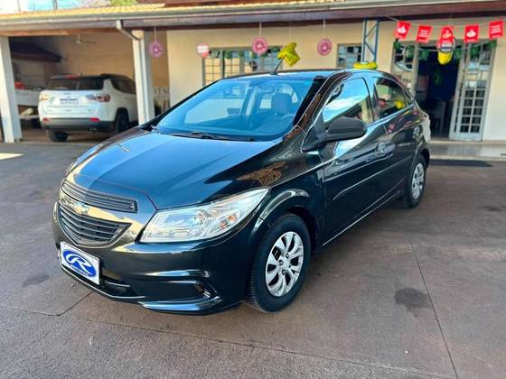 CHEVROLET ONIX 1.0 MPFI JOY 8V FLEX 4P MANUAL CHEVROLET ONIX 1.0 MPFI JOY 8V FLEX 4P MANUAL